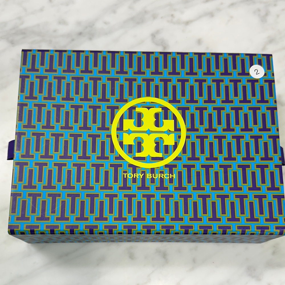 Tory Burch Vibrant Yellow Emerson Zip Continental Wallet - Picture 11 of 11